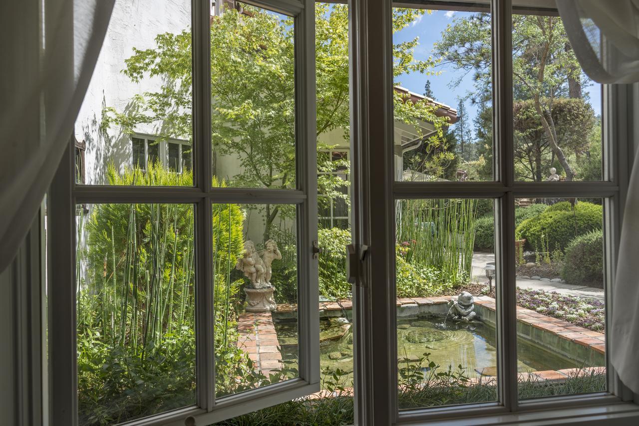Chateau Du Sureau オークハースト エクステリア 写真
